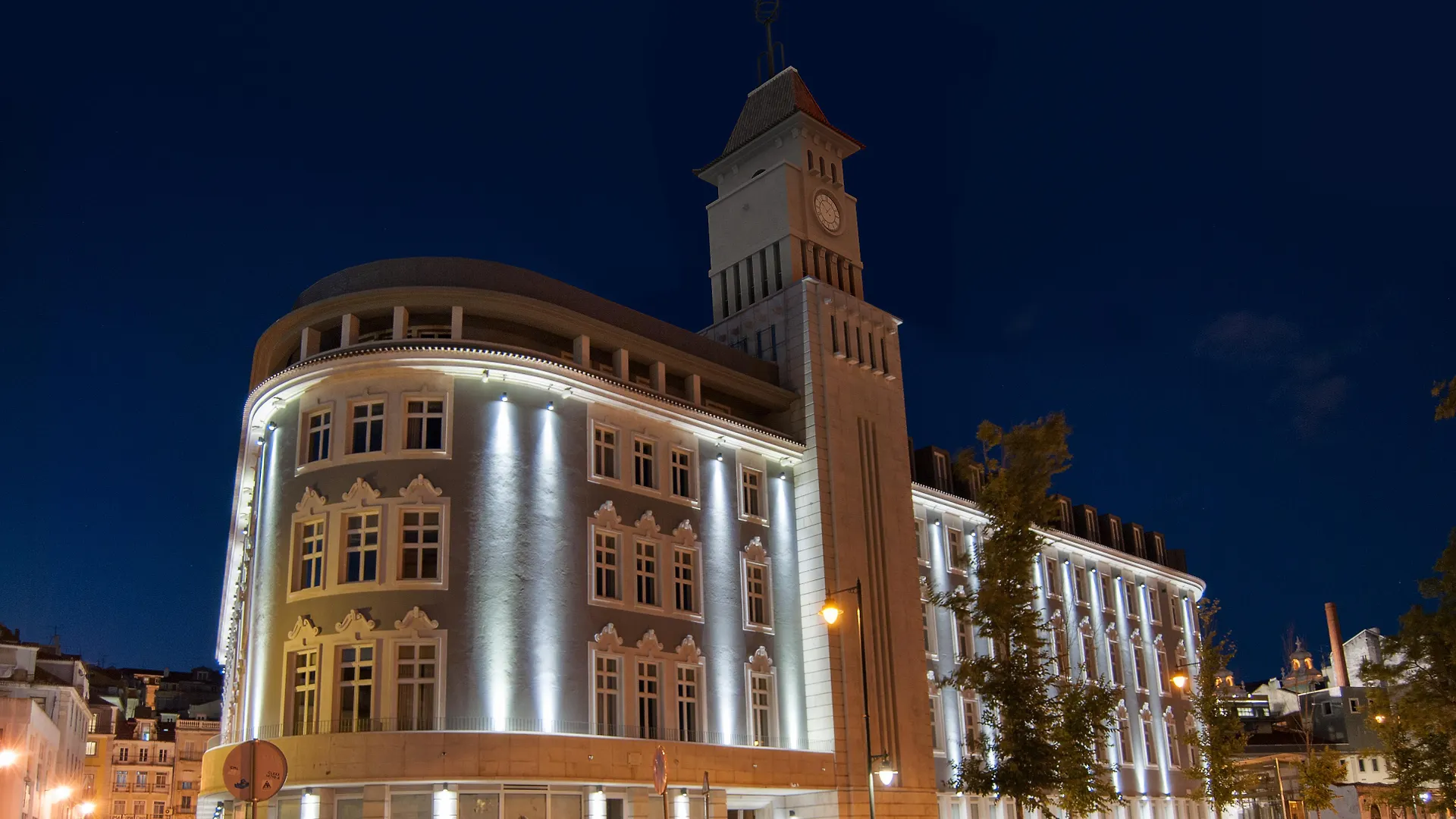 Lisbon Five Stars Apartments 8 Building